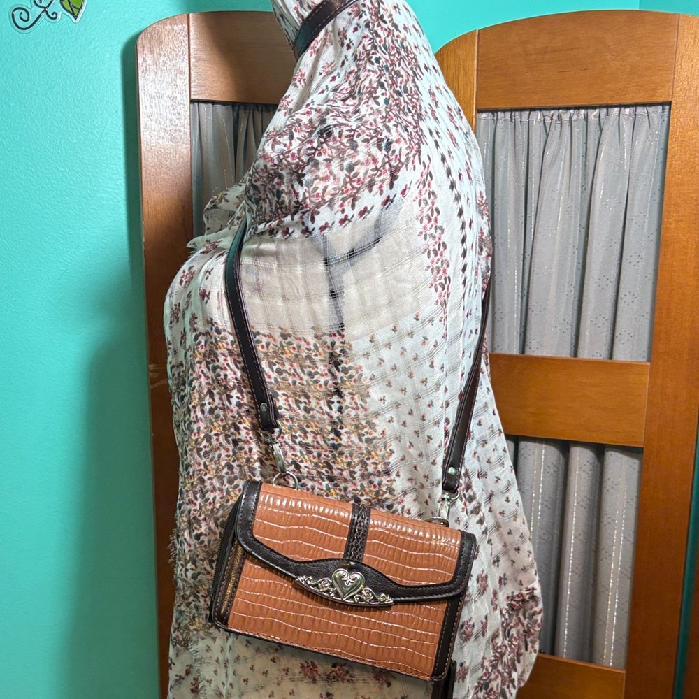 Elegant Brown Crossbody Bag